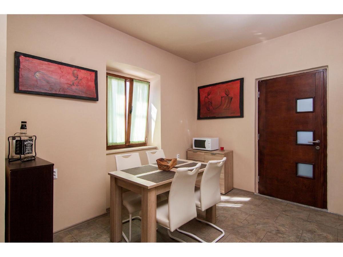 Apartment Anni